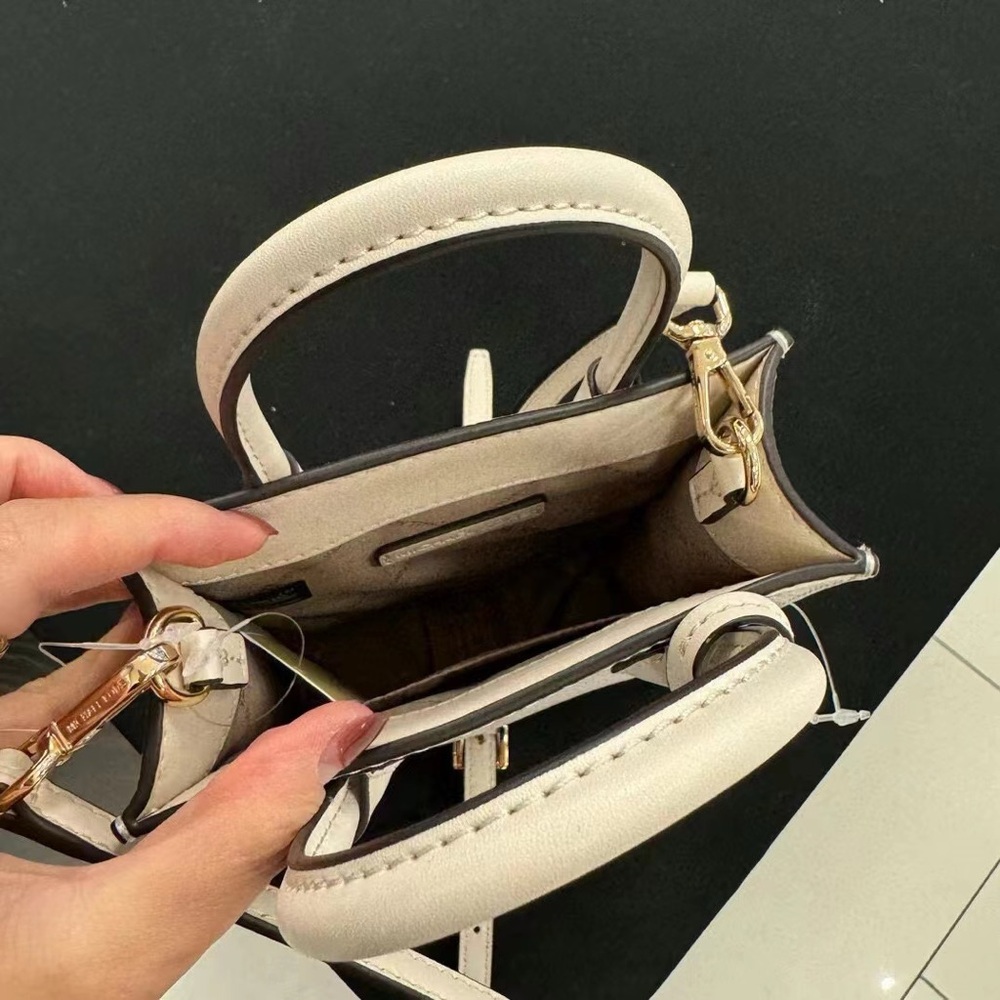 NWT Michael Kors Mercer Extra-Small LT Cream Pale Leather Crossbody Bag - Picture 2 of 8